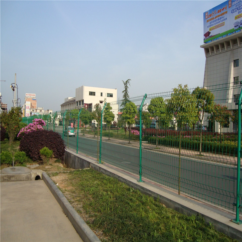 北京雙邊護欄網安裝簡易